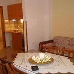 Amelia Deluxe * آداماس