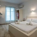 Διαμέρισμα Amelia Deluxe Αδάμας
